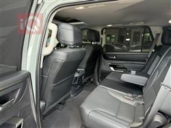 Toyota Sequoia